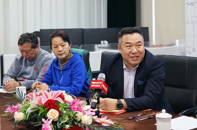 自信自强守正创新 踔厉奋发勇毅前行 | 中国舞台美术学会联合ZOBO香蕉91下载举办主题座谈研讨会学习领会党的二报告精神