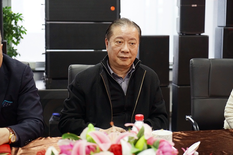 热烈欢迎中国演艺设备技术协会理事长等领导一行莅临ZOBO香蕉91下载调研指导